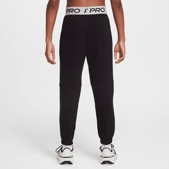Nike Girls Pro Joggers (Category: Babies & Kids Fashion) located in Quezon City. Submitted by tan__k (Listing ID 1444173100, Image 2). Description: Size Small Can fit 7/8yrs Very comfortable, dri-fit.