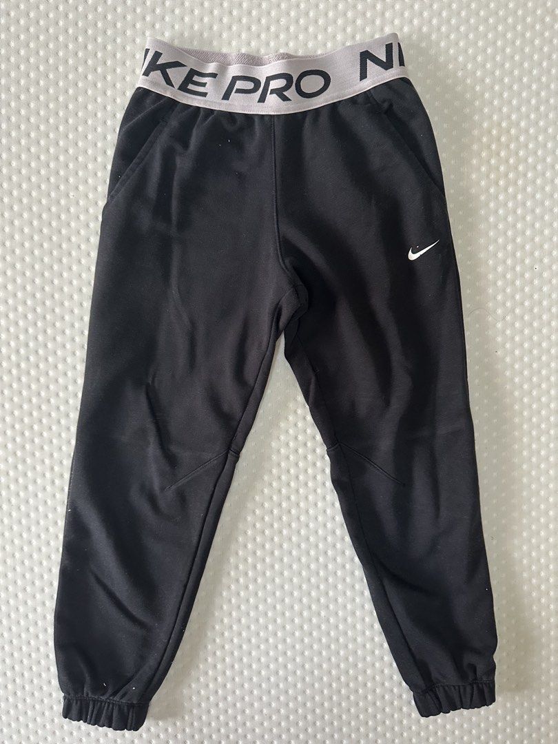 Nike Girls Pro Joggers (Category: Babies & Kids Fashion) located in Quezon City. Submitted by tan__k (Listing ID 1444173100, Image 3). Description: Size Small Can fit 7/8yrs Very comfortable, dri-fit.
