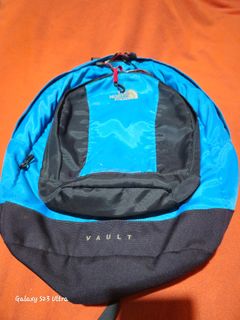 (Category: ) located in . Submitted by bagsforless16 (Listing ID 1444163756, Image 1). Description: .