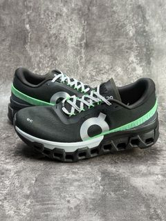 (Category: ) located in . Submitted by khai.uasneakers (Listing ID 1444285862, Image 1). Description: .