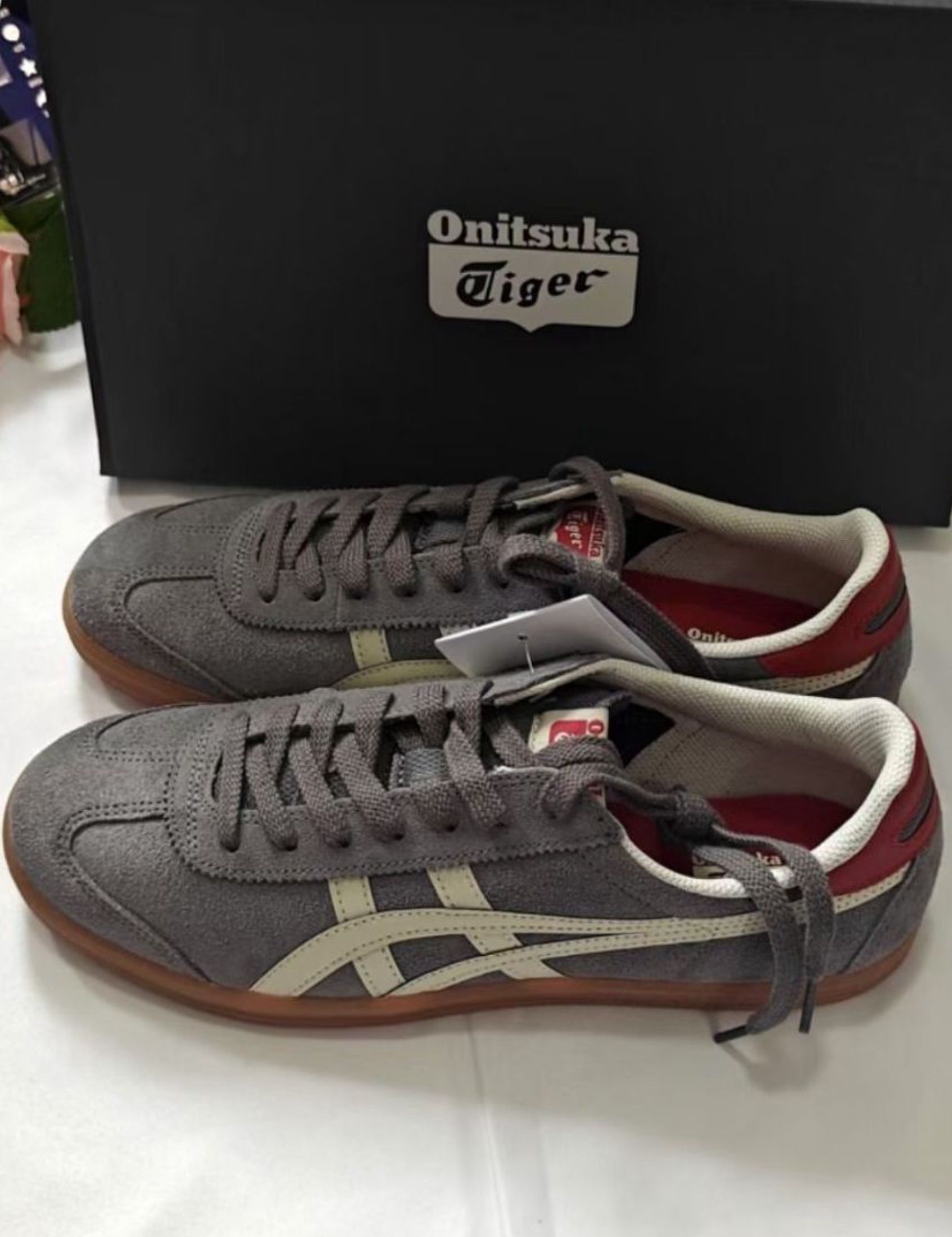 Onitsuka Tiger Tokuten Synthetic Leather Sneakers Grey (Category: Sneakers) located in Singapore. Submitted by legentlestone (Listing ID 1444255317, Image 2). Description: 🎀 Onitsuka Tiger Picks Onitsuka Tiger Tokuten Synthetic Leather Sneakers Grey Brand new | Free ship | COD 3-day photo confirm Questions? Chat me 💕.