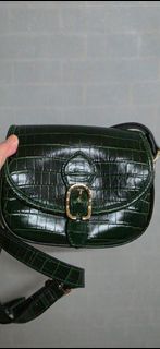 (Category: ) located in . Submitted by lfboutique (Listing ID 1444192972, Image 1). Description: .
