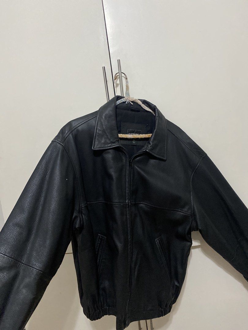 Outbrook Black Leather Jacket Size M Made in India (Category: Coats, Jackets and Outerwear) located in Manila. Submitted by earl_dnd (Listing ID 1444261428, Image 3). Description: - Brand: Outbrook - Color: Black - Size: M - Material: Leather - Origin: Made in India - Style: Classic, great for layering - Condition: Ready for a new owner.