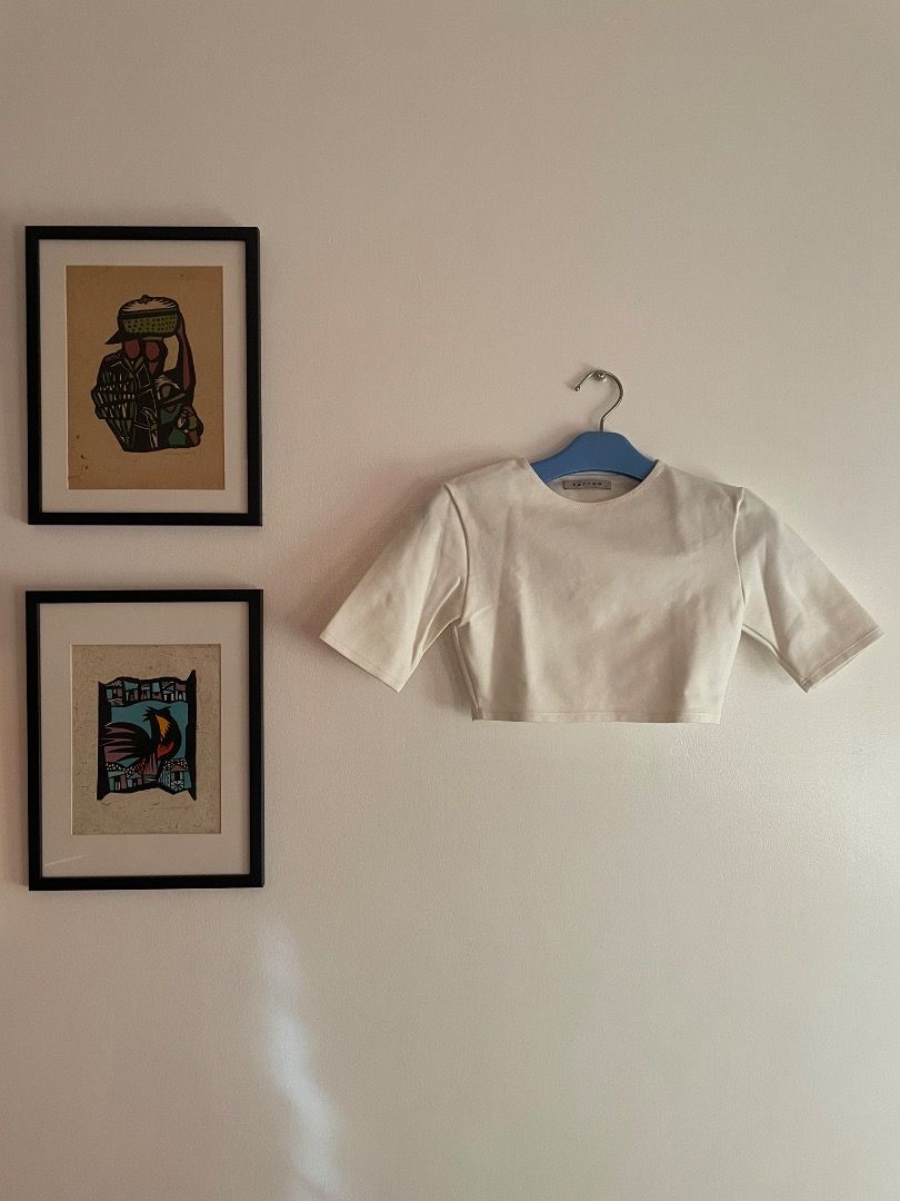 PATTON White Cropped T-Shirt Size S (Category: Shirts) located in Paranaque City. Submitted by cngaya (Listing ID 1444194942, Image 1). Description: - White cropped t-shirt from PATTON - Short sleeves, crew neck - Versatile for casual wear or layering - Pairs well with high-waisted bottoms - Please do not send me lowball offers, I would appreciate it if respect would be given to the listings. Because Carousell has a monthly message reply quota, I