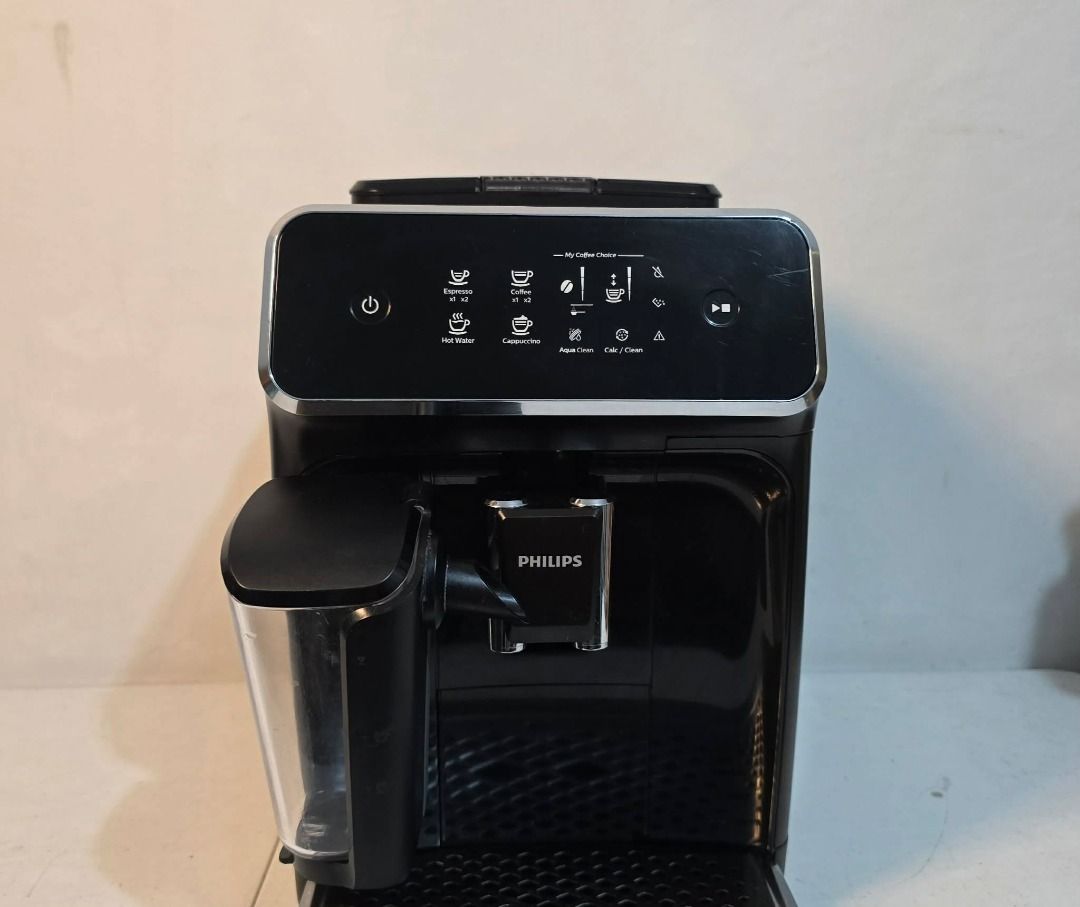 Philips 2200 Series Lattego Fully Automatic Espresso (Category: Coffee Machines & Makers) located in Rizal. Submitted by joan5505 (Listing ID 1444144532, Image 3). Description: Philips 2200 Series Lattego Fully Automatic Espresso Australian mall pull out 220V No box With latte Option No issue Good working condition 30k.