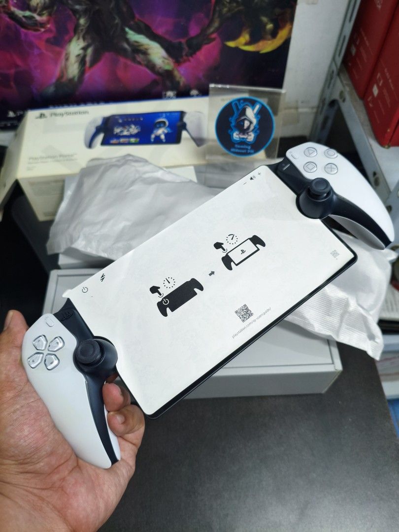 PlayStation Portal (Category: PlayStation) located in Manila. Submitted by gaminghideoutph (Listing ID 1444297962, Image 2). Description: 2nd Hand PlayStation Portal complete with box price 10k location Valenzuela City page gaming Hideout ph.