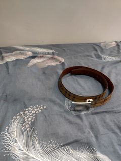 （分類：）位於 。 由 wangleukla80615 提交（商品編號 1444242315，圖片 1）。簡介： 。