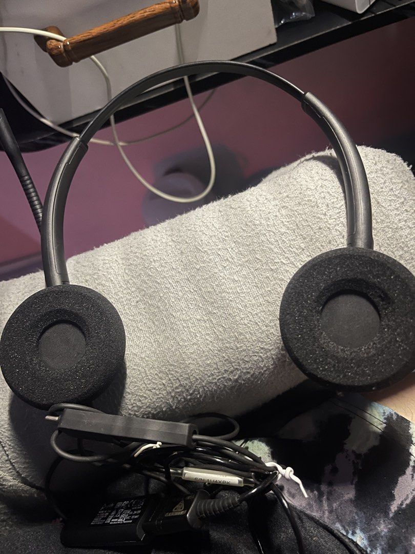 Poly (Plantronics) DA85 USB Headset with Microphone (Category: Headphones & Headsets) located in Cavite. Submitted by _Keyt (Listing ID 1444283219, Image 1). Description: Poly (Plantronics) USB headset with mic boom, inline volume/call controls, and USB adapter. Perfect for calls and online meetings. Tested and working..