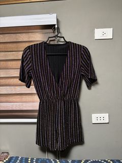 (Category: ) located in . Submitted by isabelasthriftclothes (Listing ID 1444117729, Image 1). Description: .