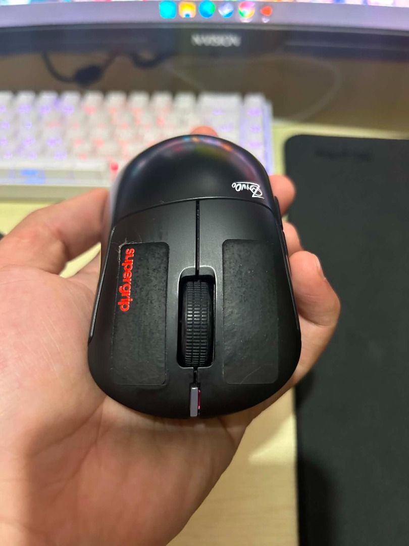 Pulsar Zywoo the chosen mouse Wireless Gaming Mouse (Category: Mouse & Mousepads) located in Davao. Submitted by denzelrya26902 (Listing ID 1444294831, Image 2). Description: - Pulsar X2 Wireless Gaming Mouse - Color: Black - Features Supergrip on sides for enhanced handling - USB-C charging - Comes with original box - Ideal for gaming.