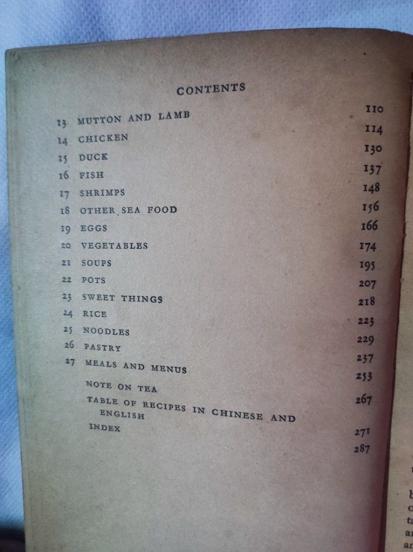 Rare vintage yang chow cook book (Category: Storybooks) located in Manila. Submitted by lonzz (Listing ID 1444303499, Image 2). Description: rare vintage yang chow cook book.