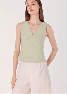 (Category: ) located in . Submitted by shoppedtooomuch (Listing ID 1444209055, Image 1). Description: .