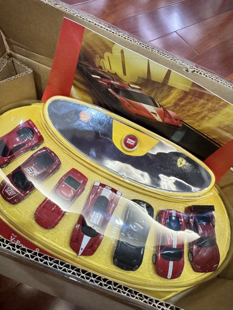 Shell Ferrari Store Display Set (Category: Vintage Collectibles) located in Paranaque City. Submitted by avn_toys (Listing ID 1444284664, Image 2). Description: - Sounds not working - With original brown box - No cracks on the plastics - Very rare / Not mass produced / Store display.