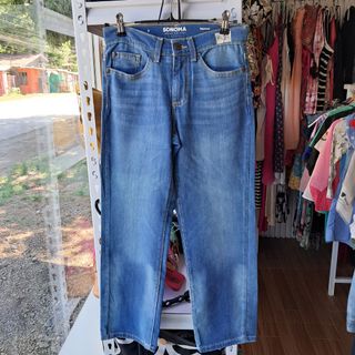 (Category: ) located in . Submitted by richcaliforniaclothingstore (Listing ID 1444175587, Image 1). Description: .