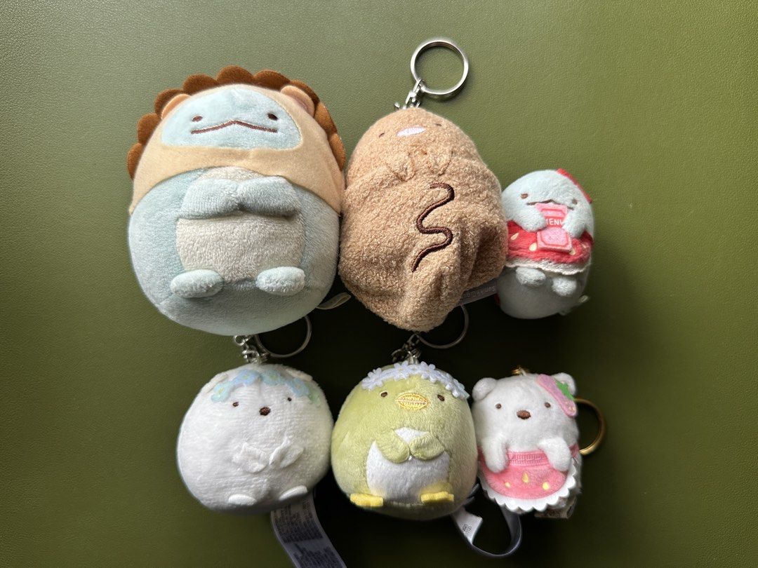Sumikko Gurashi Tenori Plush Keychain Set (Category: Plushies & Soft Toys) located in Pasig City. Submitted by 91_mjho (Listing ID 1444163020, Image 1). Description: Sumikko Gurashi Tenori Plush Keychain Set. Can send more photos upon request. All sales are final. RFS: Decluttering..