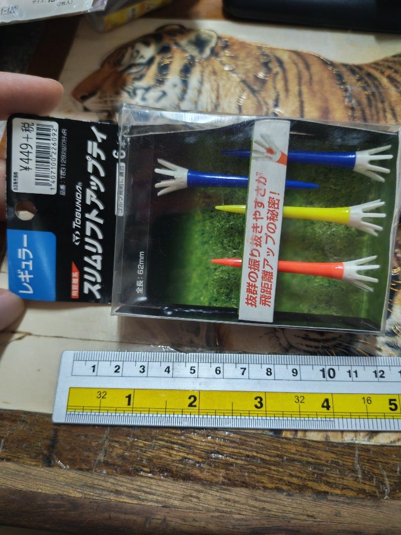 Tabata Slim Lift Up Tee Regular Golf Tees (3 pcs) (Category: Tshirts & Polo Shirts ) located in Manila. Submitted by GentleGiant (Listing ID 1444141071, Image 1). Description: - Pack of 3 Tabata Slim Lift Up Tees - Regular size (approx. 60mm) - Enhances lift and distance for better golf shots - Made from durable polycarbonate and TPU - Available colors: Blue, Yellow, Red.