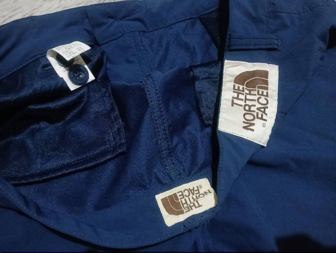 THE NORTH FACE WOMEN SHORT (Category: Shorts) located in Davao. Submitted by nevar07 (Listing ID 1444249348, Image 3). Description: SIZE WAIST: 33-34 LENGTH: 12.5 OPEN LEG: 11 4 POCKETS STRETCHABLE DESIGNED FOR OUTDOOR ACTIVITIES EXCELLENT CONDITION NO ISSUE DM TO PURCHASE 📥 𝐑𝐄𝐌𝐈𝐍𝐃𝐄𝐑: •𝐂𝐨𝐥𝐨𝐫 𝐦𝐚𝐲 𝐯𝐚𝐫𝐲 𝐝𝐮𝐞 𝐨𝐟 𝐭𝐡𝐞 𝐥𝐢𝐠𝐡𝐭𝐢𝐧𝐢𝐧𝐠 •𝐀𝐥𝐥 𝐢𝐭𝐞𝐦𝐬 𝐚𝐫𝐞 𝐭𝐡𝐫𝐢𝐟𝐭𝐞𝐝/𝐟𝐫𝐨m 𝐮𝐤𝐚𝐲 𝐛𝐚𝐥𝐞. 𝐋𝐢𝐦𝐢𝐭 𝐚𝐧𝐝