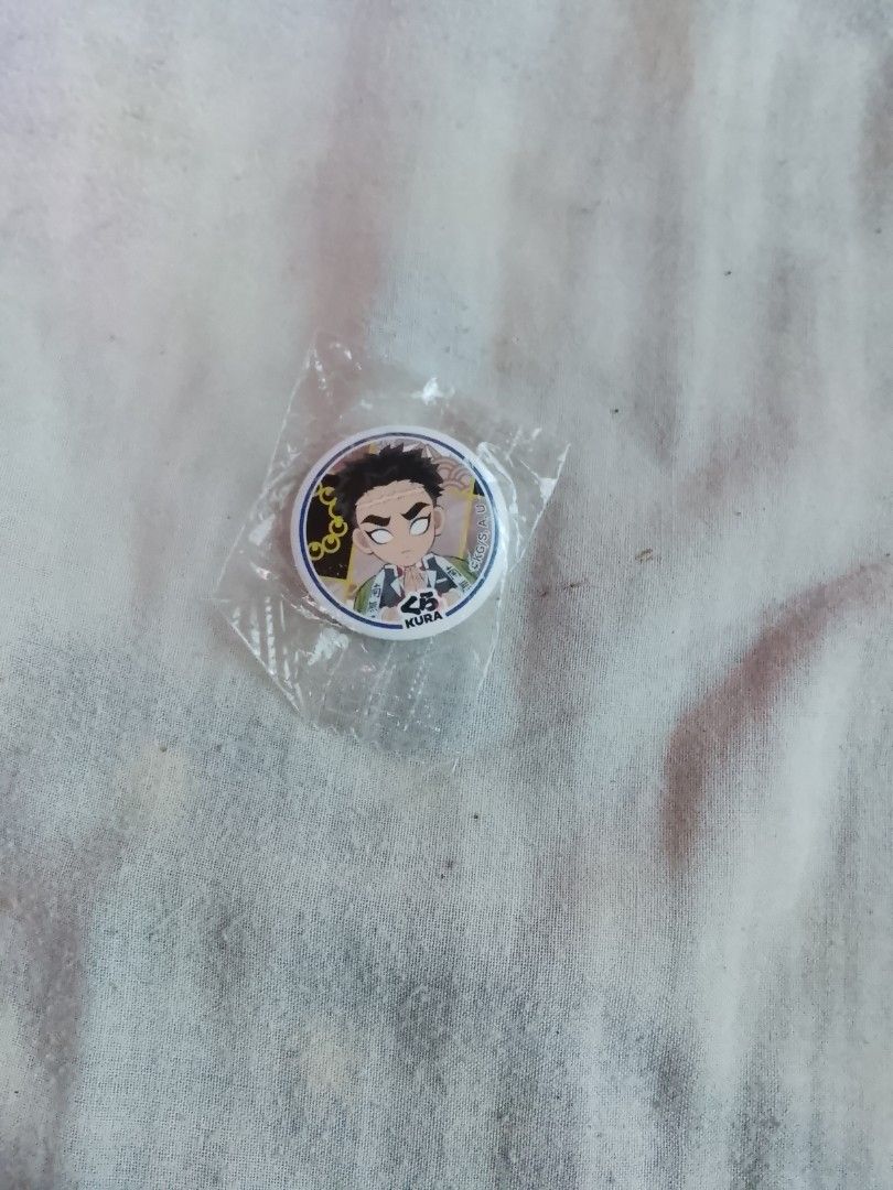 Tiny Pin (Category: Toys & Games) located in Santa Rosa. Submitted by renzzo09 (Listing ID 1444304562, Image 1). Description: .