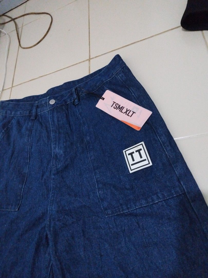 TSMLXLT BAKER DENIM PANTS (Category: Jeans) located in Bulacan. Submitted by side.hustle11 (Listing ID 1444233680, Image 3). Description: BAKA MY LOOKING PO TSMLXLT BAKER DENIM PANTS WAISTLINE 32-35 LENGTH 40 HEMP 10 EXCELLENT CONDITION LOC BULACAN.