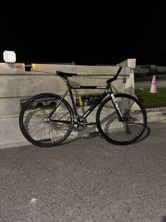 (Category: ) located in . Submitted by smellybikes (Listing ID 1444272943, Image 1). Description: .