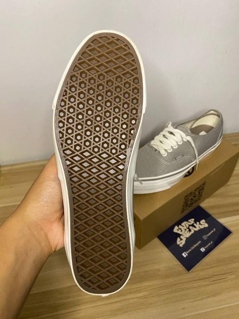 Vans Authentic Reissue 44 'Salt Wash Dark Khaki' (Category: Sneakers) located in Bugallon. Submitted by evapsneaks_ph (Listing ID 1444165746, Image 3). Description: Vans Authentic Reissue 44 'Salt Wash Dark Khaki' Sizes: 11 Mens 2,395 ONLY! (5,498 MALL SRP) - Brandnew with Box! - 100% Authentic/Legit/Original - Guaranteed 10x Money back + Pair if Proven fake! - Strictly No Return/Refund! - COP Available! 500 DP Required! Browse more Available pai
