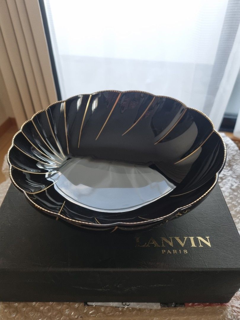 Very Rare Lanvin Black Big Bowl (Category: Other Kitchenware & Tableware) located in Porac. Submitted by tokyohome (Listing ID 1444118331, Image 1). Description: Very rare Black Big bowl Php 1,900 At its best price On hand 🇯🇵 1pc (w 27.7 x H 7 cm) 🇯🇵 Unused, ⚠️ but with minimal discoloration due to aging 🇯🇵 With box # 84 . . . #givenchyphilippines #givenchyph #givenchycupsph #cupsphilippines teacupsphilippines cupsphilippines mugsphilippine