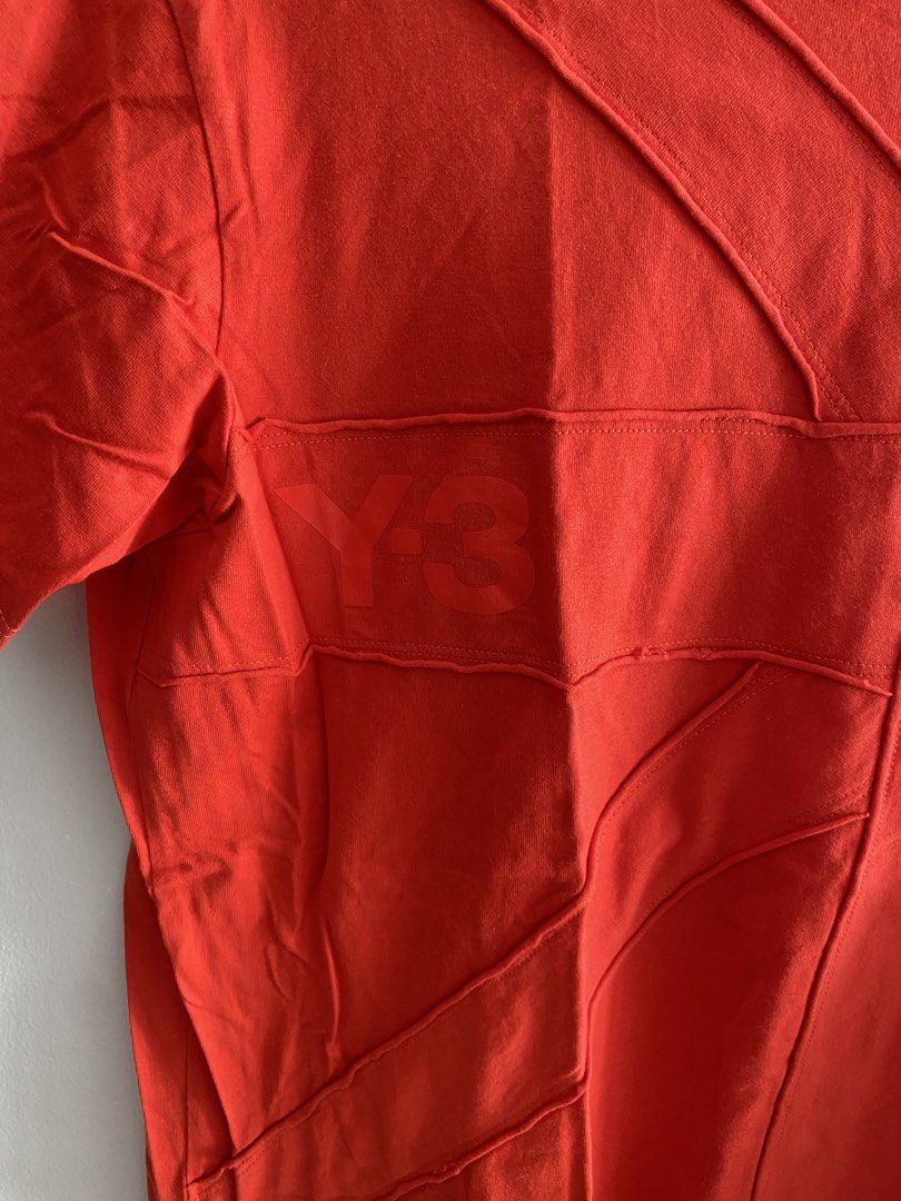 Y-3 adidas Yohji Yamamoto W42608 AAU002 Orange Union Jack T-shirt 2011 (Category: Tshirts & Polo Shirts ) located in Paranaque City. Submitted by sccloset.ph (Listing ID 1444130140, Image 3). Description: - The Spring/Summer 2011 Y-3 collection was strongly inspired by “UK rock” and “British” culture, including a runway show featuring live music by the British rock band “The Duke Spirit.” This Union Jack (British flag) motif directly expresses th