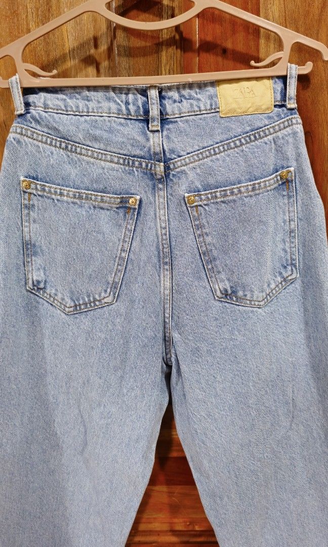 Zara Light Wash Straight Jeans Size 34 (Category: Jeans) located in Baguio. Submitted by catdeclutters (Listing ID 1444191641, Image 3). Description: Orig Size 34 on tag Waist 27 inches, can fit 26 Length 36.5 inches Lp + sf 65 j&t.
