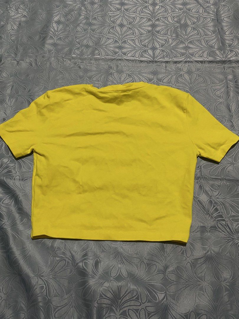 Zara Yellow Cropped Shirt (Category: Shirts) located in Quezon City. Submitted by naruiii (Listing ID 1444215371, Image 2). Description: Length: 16in Width: 15.5in Size: M in tag very minion.