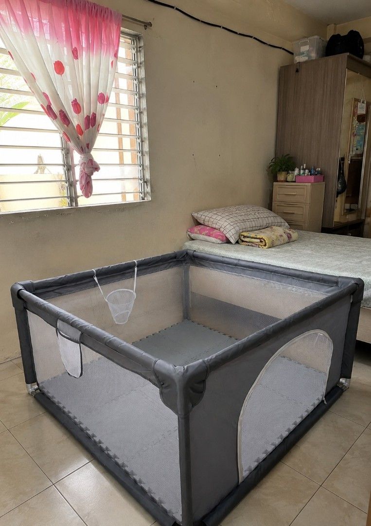 120x120 Playpen (Category: Cots & Cribs) located in Quezon City. Submitted by userspamlyks (Listing ID 1444493209, Image 1). Description: 💰 Price: ₱900 📍 Location: South Caloocan ✅ Size: 120x120 cm ✅ Opened only to check if all parts were complete ✅ Never used ✅ Still in excellent condition (playmats is not included) Selling because we accidentally purchased the wrong size. Original price is shown in the second photo. 📩 Message me if intereste