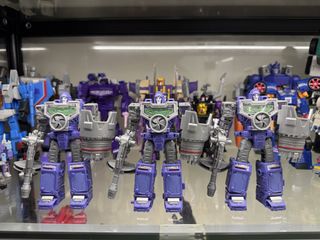 （分類：）位於 。 由 rodimusprime26 提交（商品編號 1444335321，圖片 1）。簡介： 。