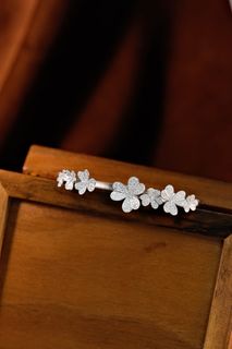 (Category: ) located in . Submitted by veylagems (Listing ID 1444409055, Image 1). Description: .
