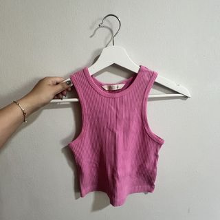 (Category: ) located in . Submitted by yourbudgetbabe (Listing ID 1444460208, Image 1). Description: .