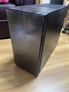Gaming PC - Attention to Description497201868041758720