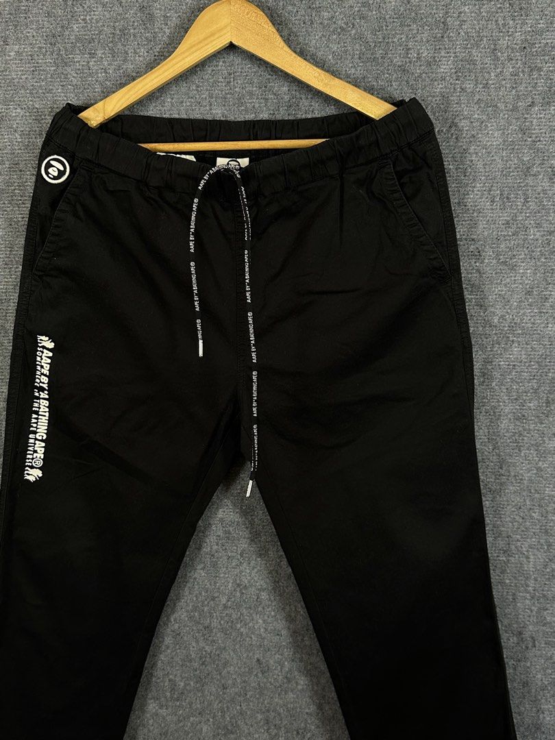 A Bathing ape (Category: Joggers) located in Daet. Submitted by kevsquintela (Listing ID 1444358680, Image 3). Description: A Bathing Ape Woven 🖤🤍🖤 Size - 32 - 35 Length - 37 Excellent CR 9.7 .