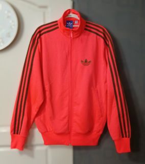 (Category: ) located in . Submitted by clcclothing_shop (Listing ID 1444494587, Image 1). Description: .