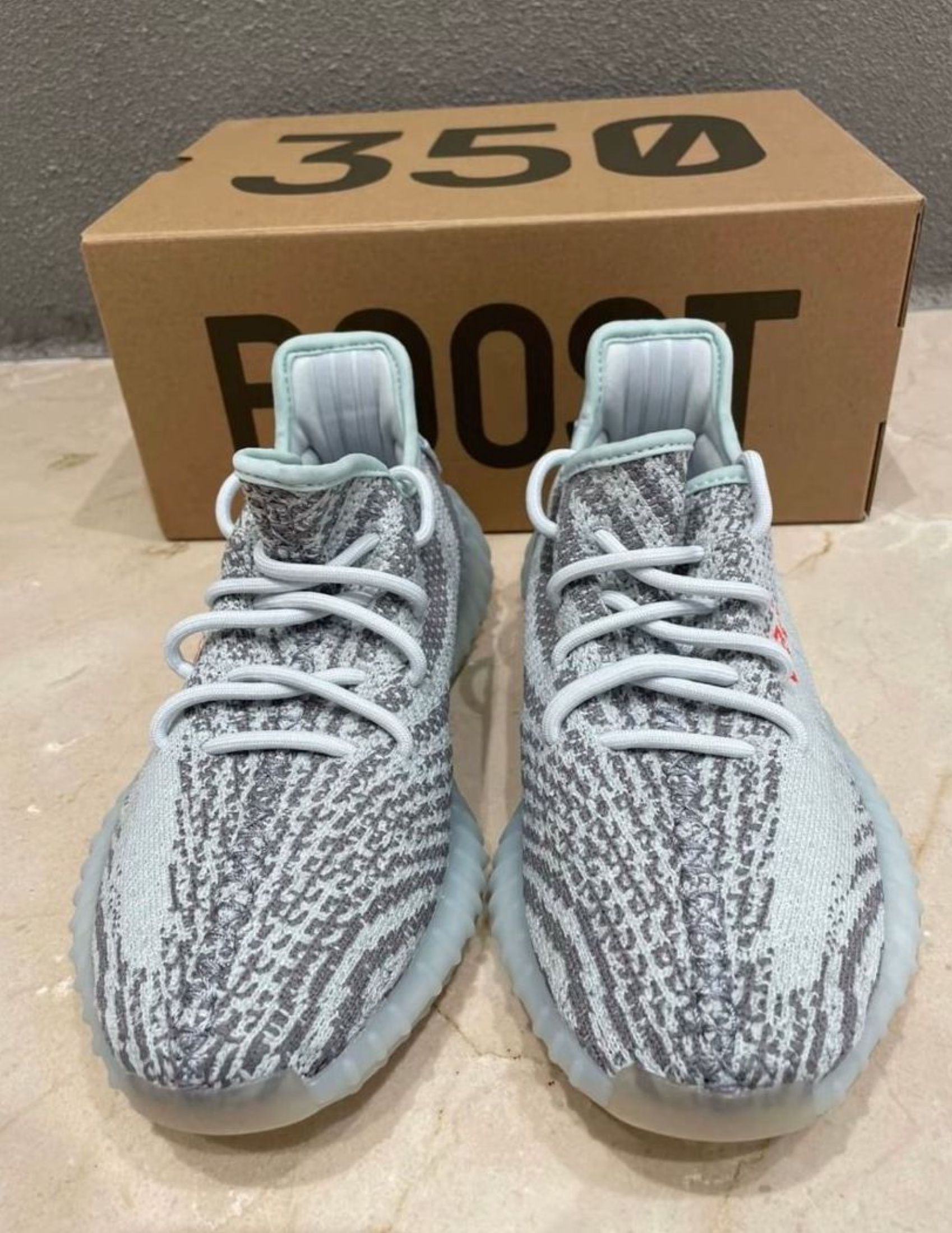 adidas originals Yeezy Boost 350 V2 Shoes Ice Blue (Category: Sneakers) located in Singapore. Submitted by sxyfreephoenix (Listing ID 1444446772, Image 3). Description: ── Adidas Buying Guide ── 📌 Item: adidas originals Yeezy Boost 350 V2 Shoes Ice Blue 📌 Condition: New 📌 Ship: Free J&T/Ninja Van 📌 Pay: Cash on delivery 📌 Confirm: ~3 day photos Unsure? Chat me!.