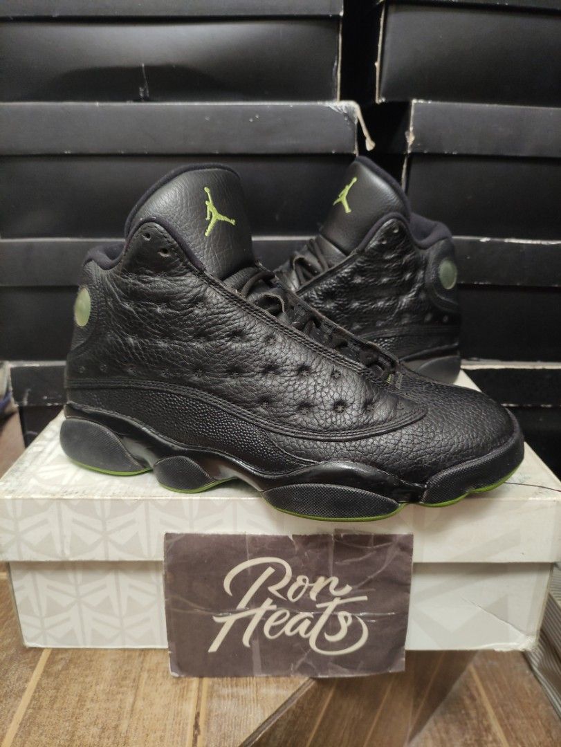 Air Jordan 13 Altitude (Category: Sneakers) located in Cebu City. Submitted by RONHEATS (Listing ID 1444392943, Image 2). Description: size 9 legit/Original guaranteed ✅ very good condition replacement box Cebu area can ship nationwide 2-3 days ETA .