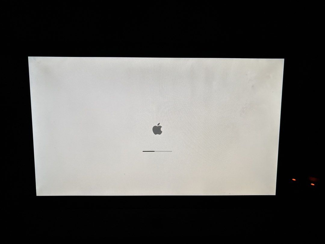 Apple iMac 27-inch (Mid 2011) + Apple Magic Mouse (Category: Laptops & Notebooks) located in Rizal. Submitted by sann13 (Listing ID 1444358032, Image 2). Description: Selling my Apple iMac 27-inch (Mid 2011) in good working condition. Price is negotiable for sure buyers. ✅ Boots normally and reaches the login/password screen ✅ Original Apple 27” display ✅ Includes Apple Magic Mouse ✅ Power cable included ✅ Ideal for basic office work, media consu