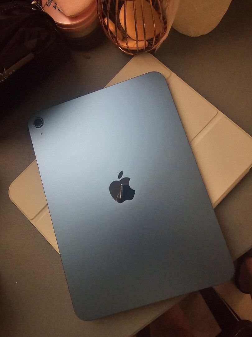 Apple iPad 11th Generation ( Blue ) (Category: iPad) located in Ilagan. Submitted by kristinapay12 (Listing ID 1444307672, Image 1). Description: - Apple iPad 11th Generation (128GB Blue) - Complete Original boxes,charger, papers GOOD AS NEW 😊 No issue No scratch Final price na po.😉 from isabela po payment first po thru gcash no cod no cop.