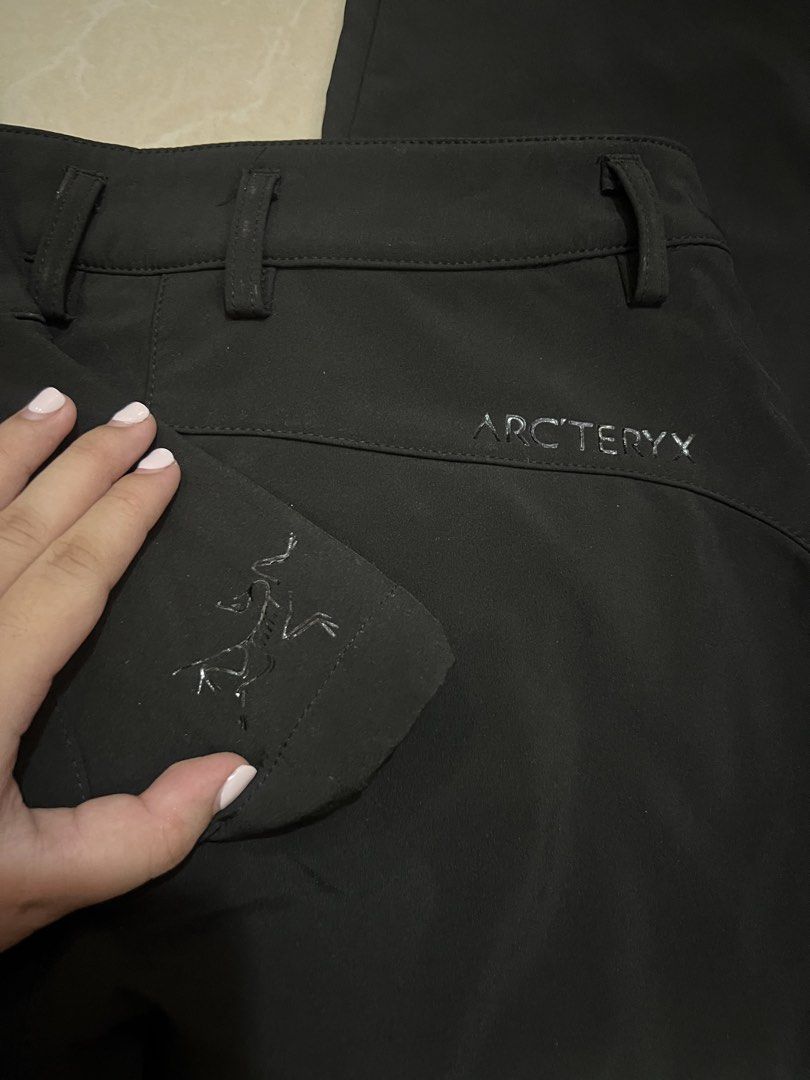 Arcteryx hiking/outdoor pants (Category: Other Bottoms) located in Quezon. Submitted by morena256 (Listing ID 1444406603, Image 3). Description: Size medium on tag Length: 40 inches LIKE NEW NO FLAWS 🤍.