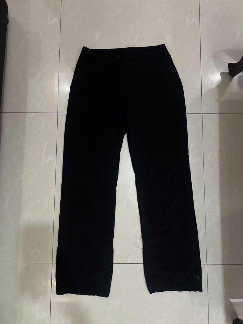 Arcteryx hiking/outdoor pants (Category: Other Bottoms) located in Quezon. Submitted by morena256 (Listing ID 1444406603, Image 1). Description: Size medium on tag Length: 40 inches LIKE NEW NO FLAWS 🤍.