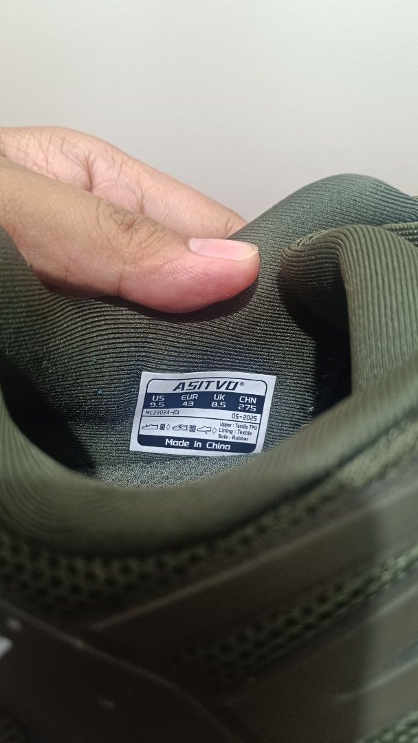 ASITVO Olive Green Mesh Athletic Shoes (Category: Sneakers) located in Taguig. Submitted by redarmy21775000 (Listing ID 1444416257, Image 3). Description: - Olive green ASITVO athletic shoes - Size US 9.5 / EUR 43 - Breathable mesh upper - Gum sole with excellent grip - Secure lace-up closure - Perfect for workouts and casual wear - Barefoot Shoe - 0 drop.