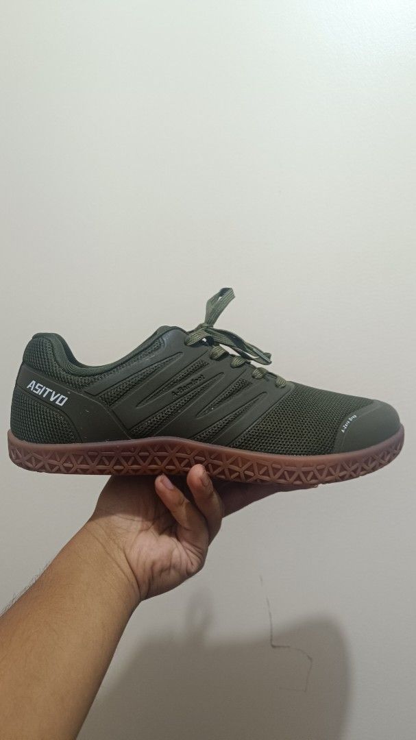 ASITVO Olive Green Mesh Athletic Shoes (Category: Sneakers) located in Taguig. Submitted by redarmy21775000 (Listing ID 1444416257, Image 1). Description: - Olive green ASITVO athletic shoes - Size US 9.5 / EUR 43 - Breathable mesh upper - Gum sole with excellent grip - Secure lace-up closure - Perfect for workouts and casual wear - Barefoot Shoe - 0 drop.