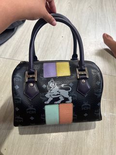 (Category: ) located in . Submitted by kimbags (Listing ID 1444492948, Image 1). Description: .