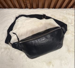 (Category: ) located in . Submitted by luxshoppe88 (Listing ID 1444415815, Image 1). Description: .