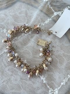 (Category: ) located in . Submitted by a_moi88 (Listing ID 1444473886, Image 1). Description: .