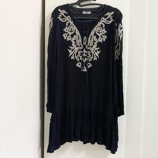 (Category: ) located in . Submitted by shopsundayx (Listing ID 1444312794, Image 1). Description: .