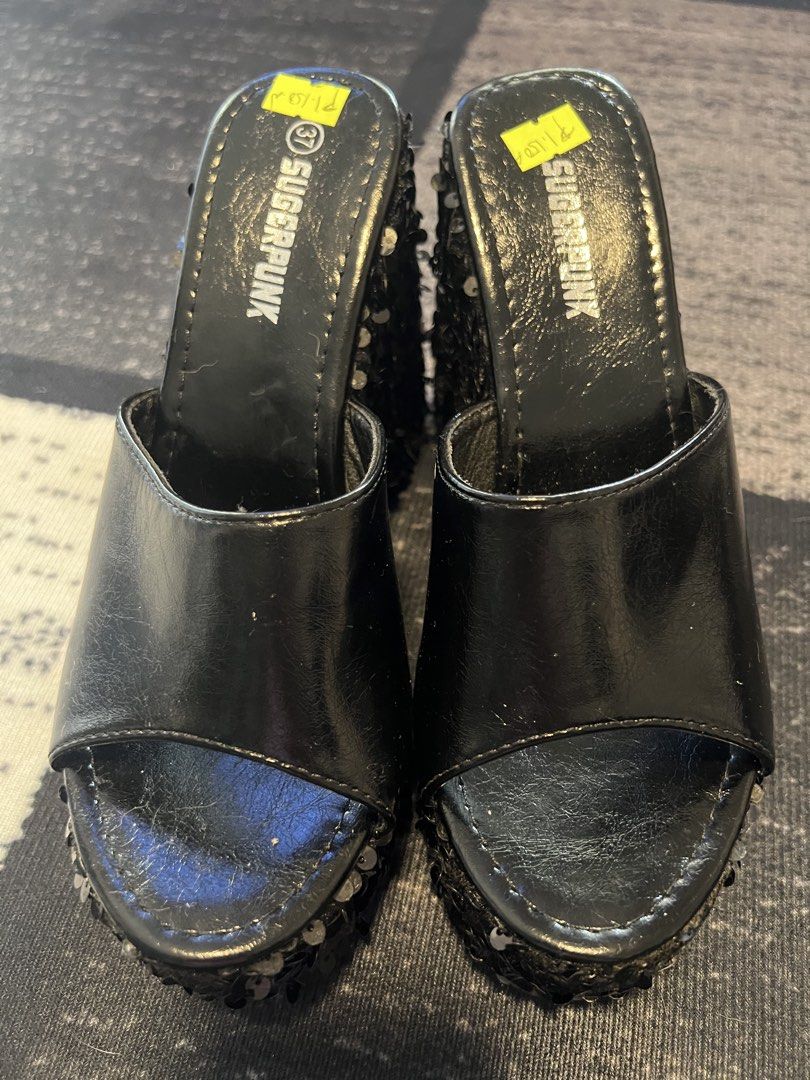Black Sequin Platform Heels (Category: Sandals) located in Manila. Submitted by 08khail (Listing ID 1444314005, Image 2). Description: .