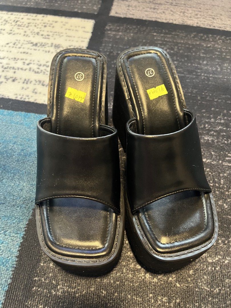 Black Platform Slide Sandals (Category: Sandals) located in Manila. Submitted by 08khail (Listing ID 1444313050, Image 2). Description: .